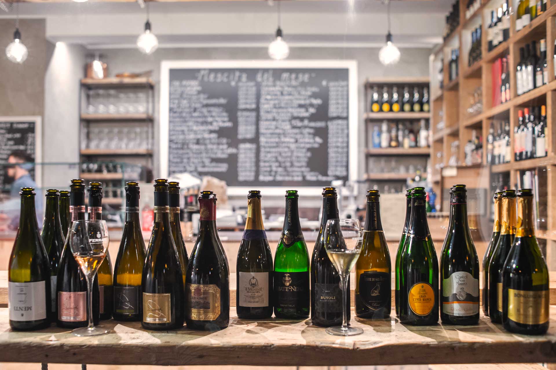 enoteca-sfusi-ma-buoni-chi-siamo-bg